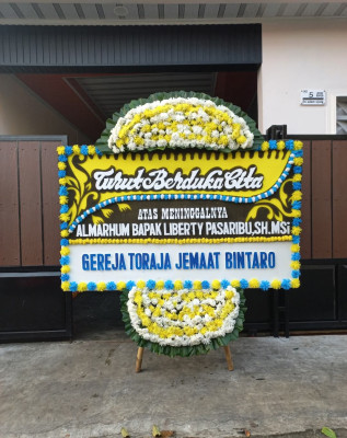 Papan Bunga Duka di Aro Iv Korong